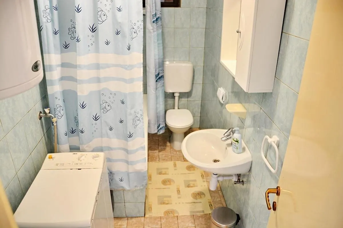 Apartments By The Sea Vrsi - Mulo, Zadar - 12519