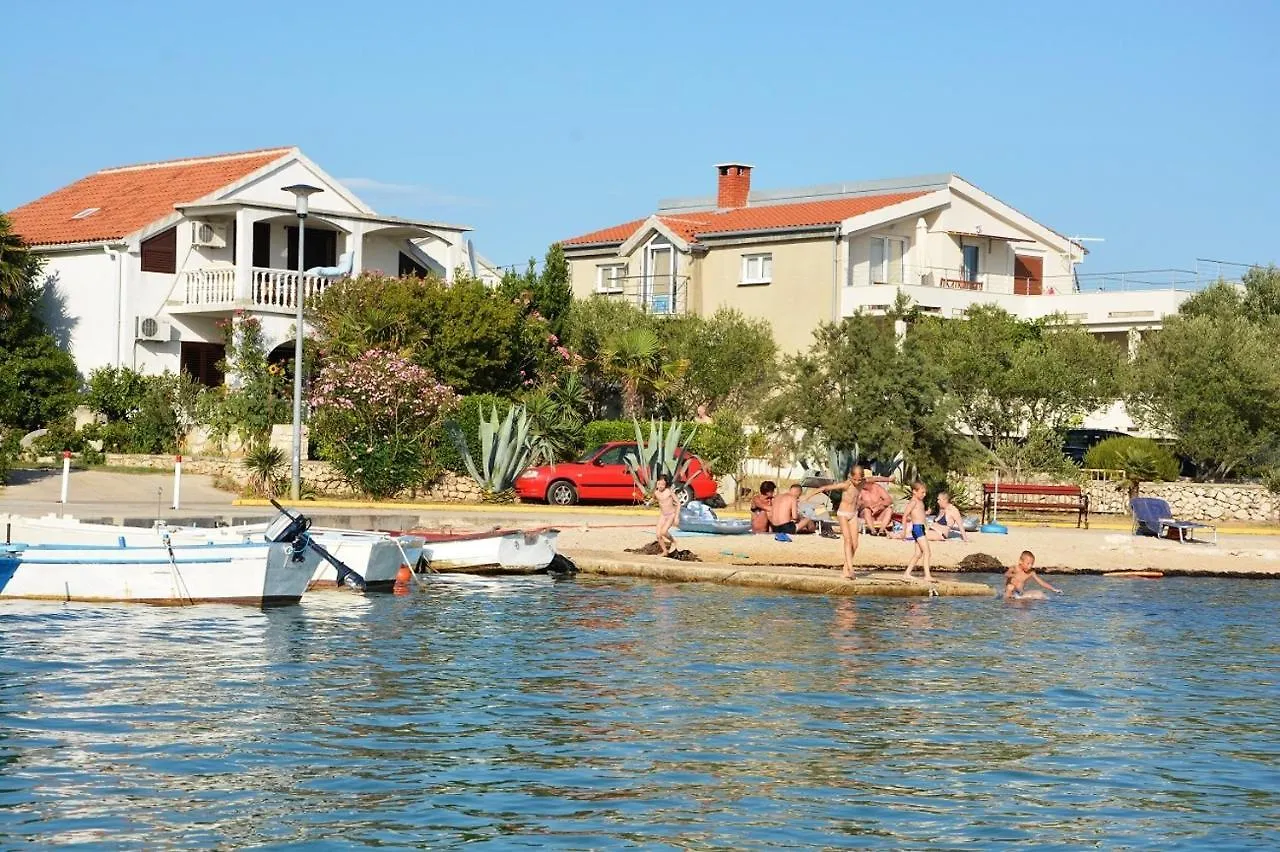 Apartments By The Sea Vrsi - Mulo, Zadar - 12519
