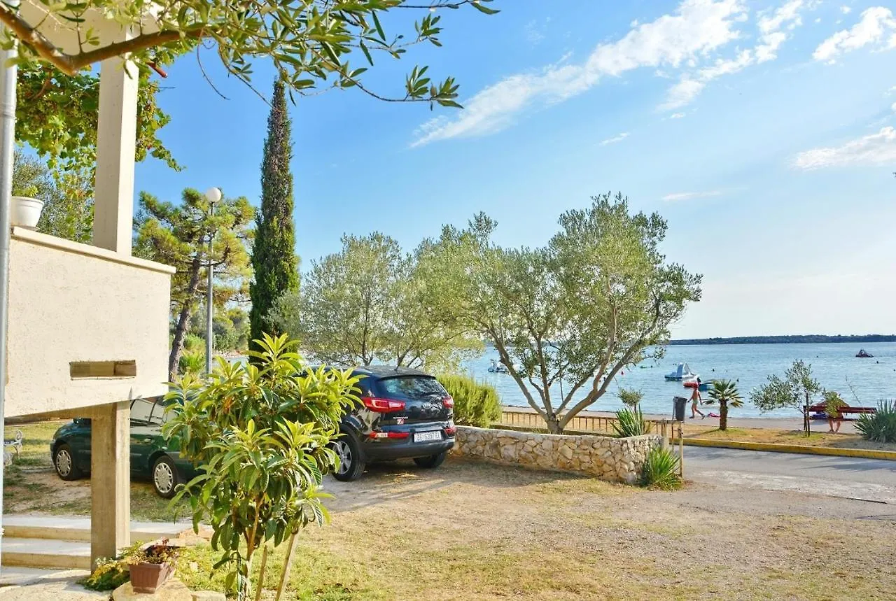 Apartments By The Sea Vrsi - Mulo, Zadar - 12519 Croatia