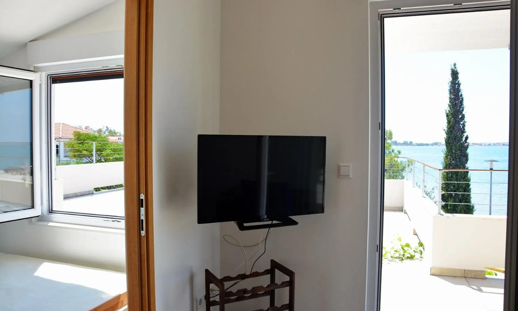 Apartments By The Sea Vrsi - Mulo, Zadar - 12519