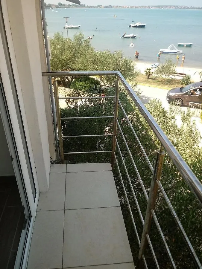 Apartments By The Sea Vrsi - Mulo, Zadar - 12519