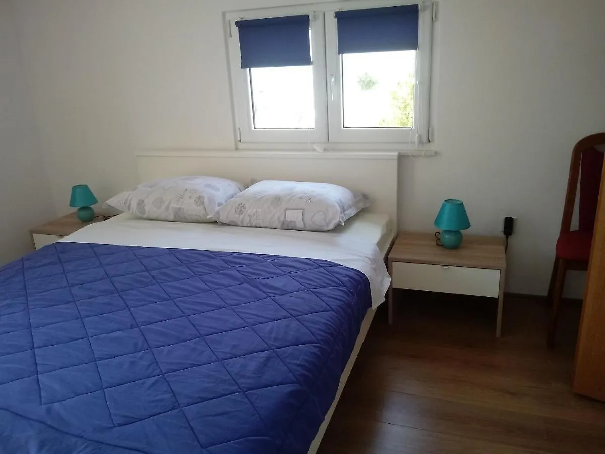 Apartments By The Sea Vrsi - Mulo, Zadar - 12519 Croatia