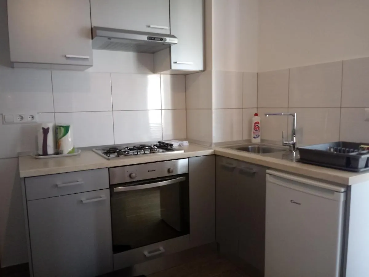 Apartments By The Sea Vrsi - Mulo, Zadar - 12519